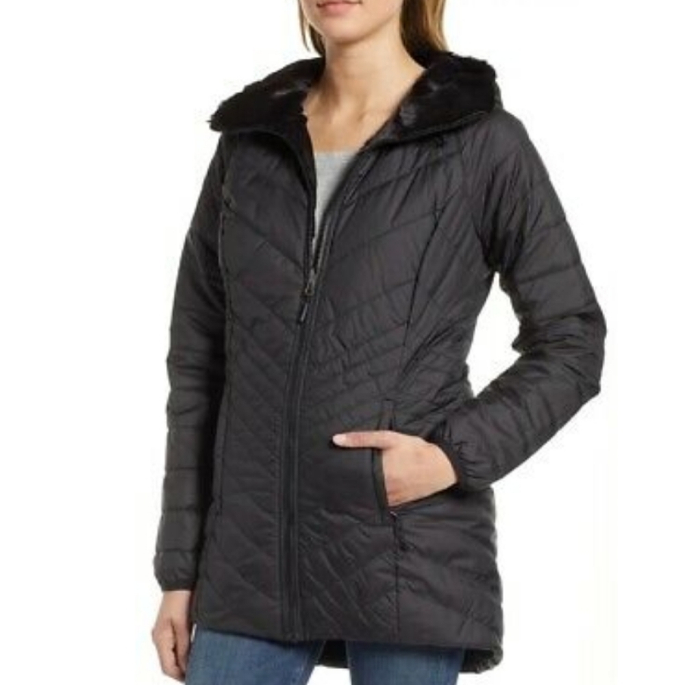 The North Face New Mossbud Reversible Parka - Picture 6 of 12